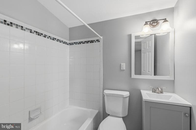 5907 Queen Anne Street photo 15