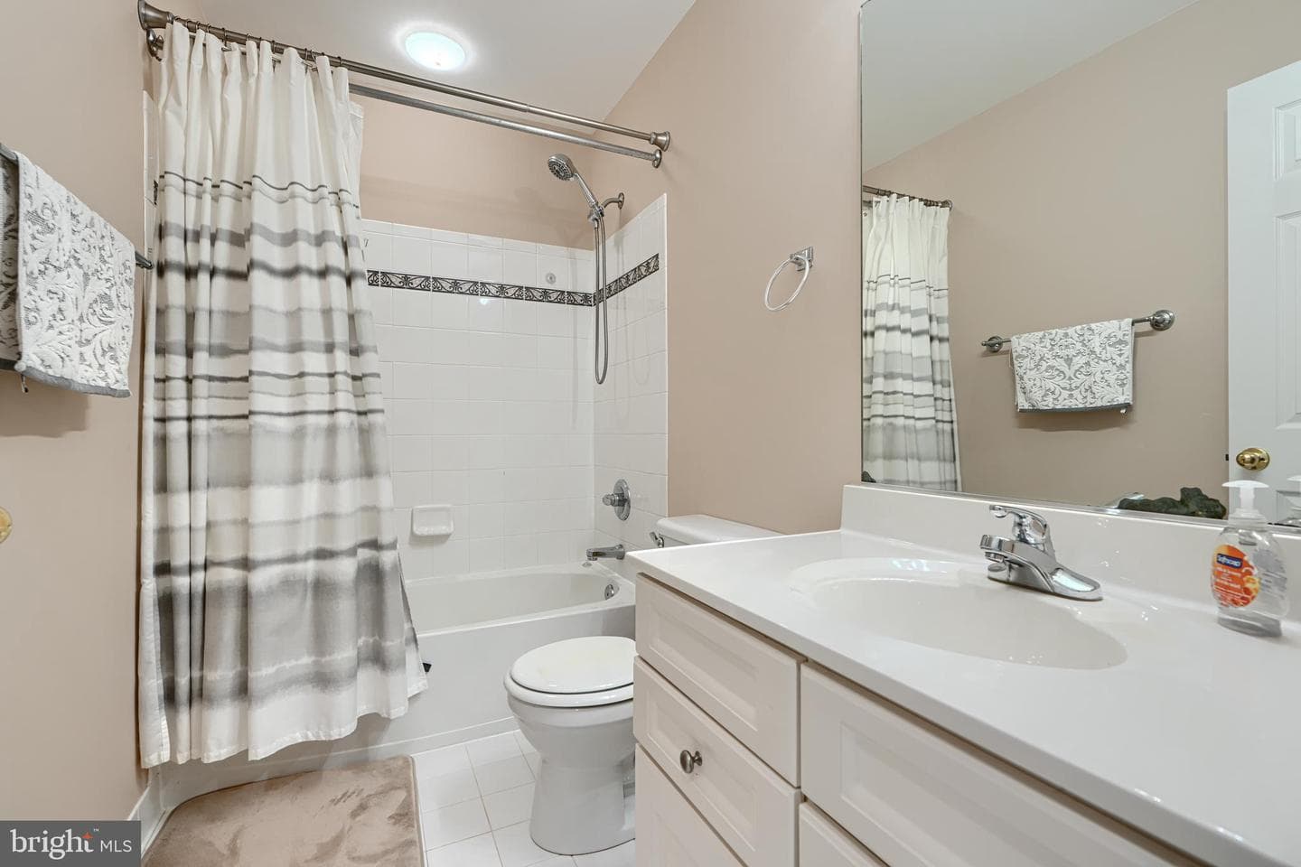 9424 Georgia Belle Drive photo 40