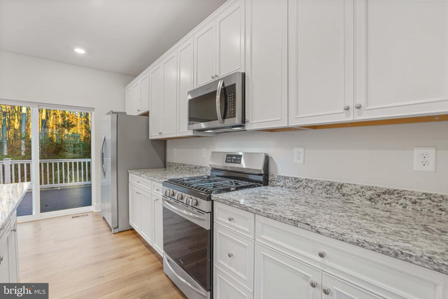 252 Waterstone Rd photo 11