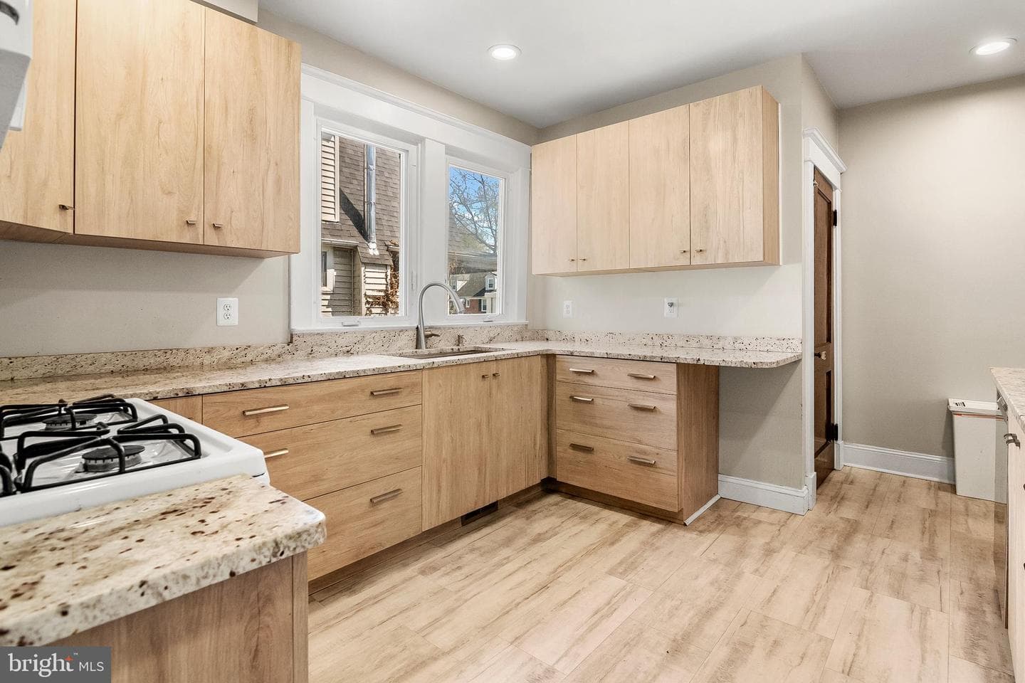 3216 Marnat Road photo 6