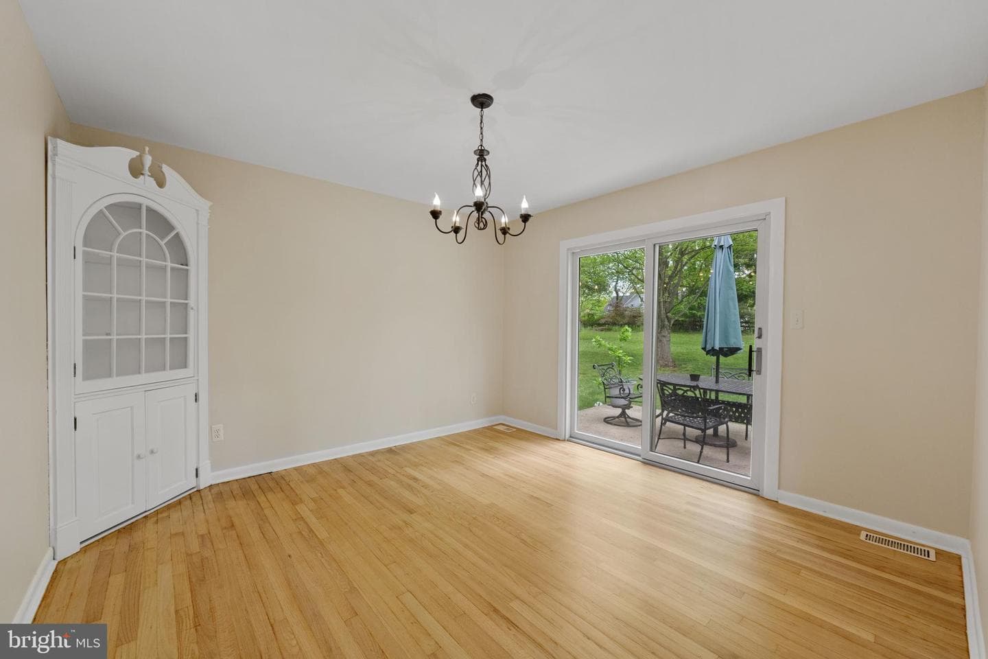 14009 Blenheim Road N photo 24