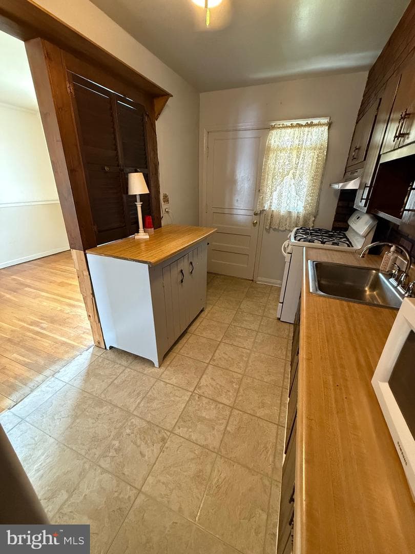 2014 Holborn Road photo 5