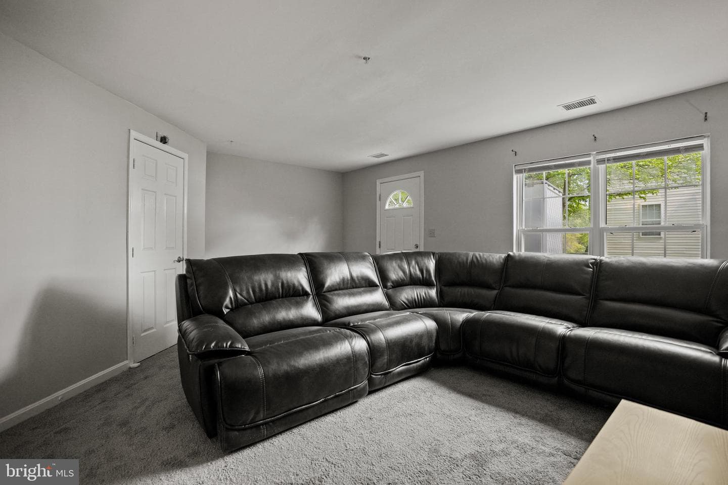 3915 Red Deer Circle photo 21