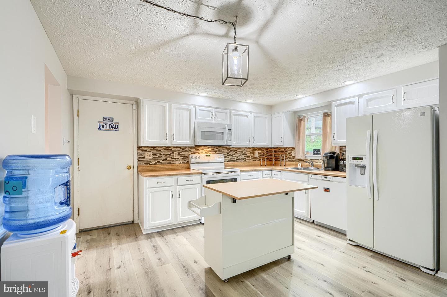 9405 Perglen Road photo 10