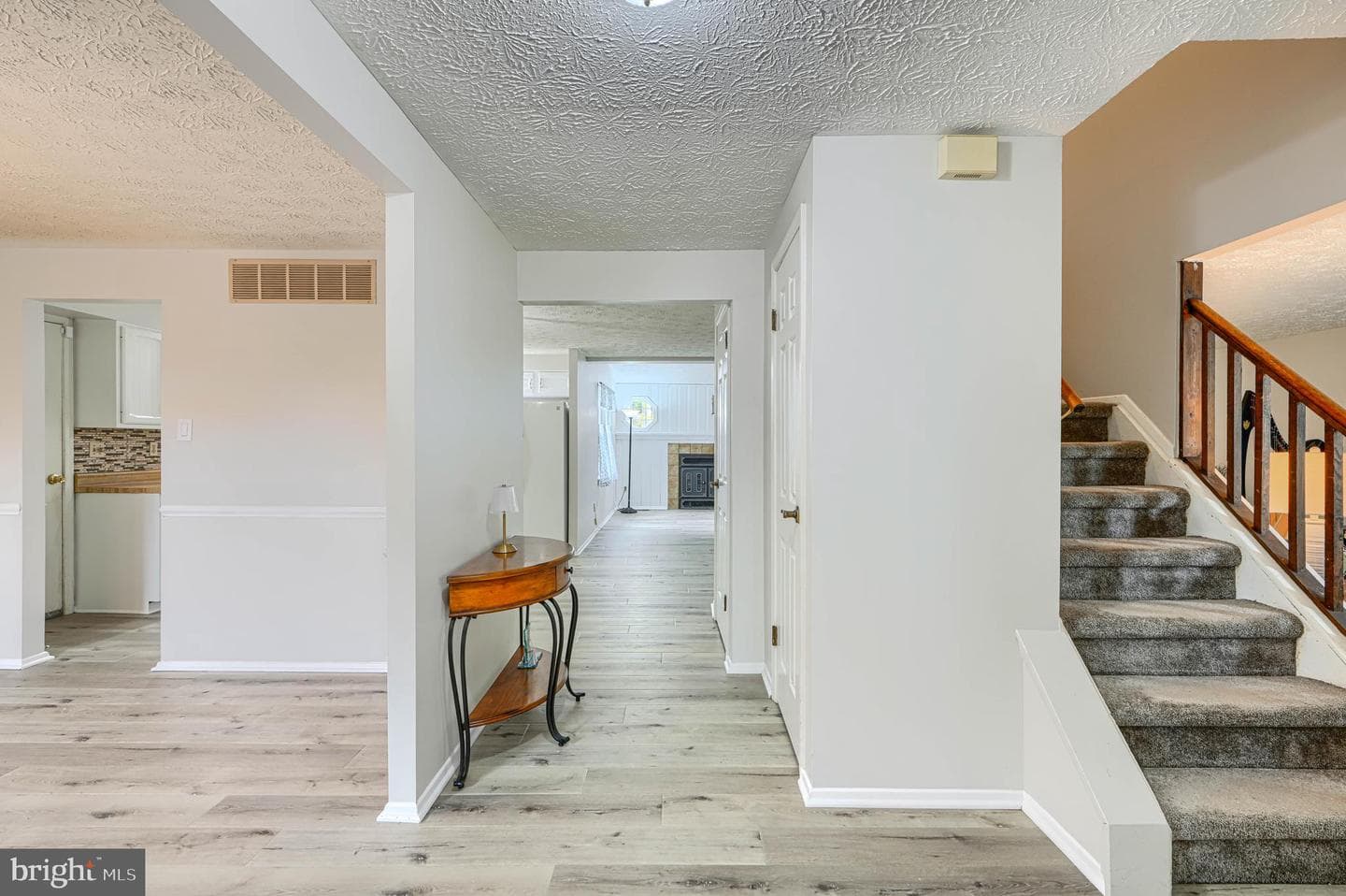 9405 Perglen Road photo 3
