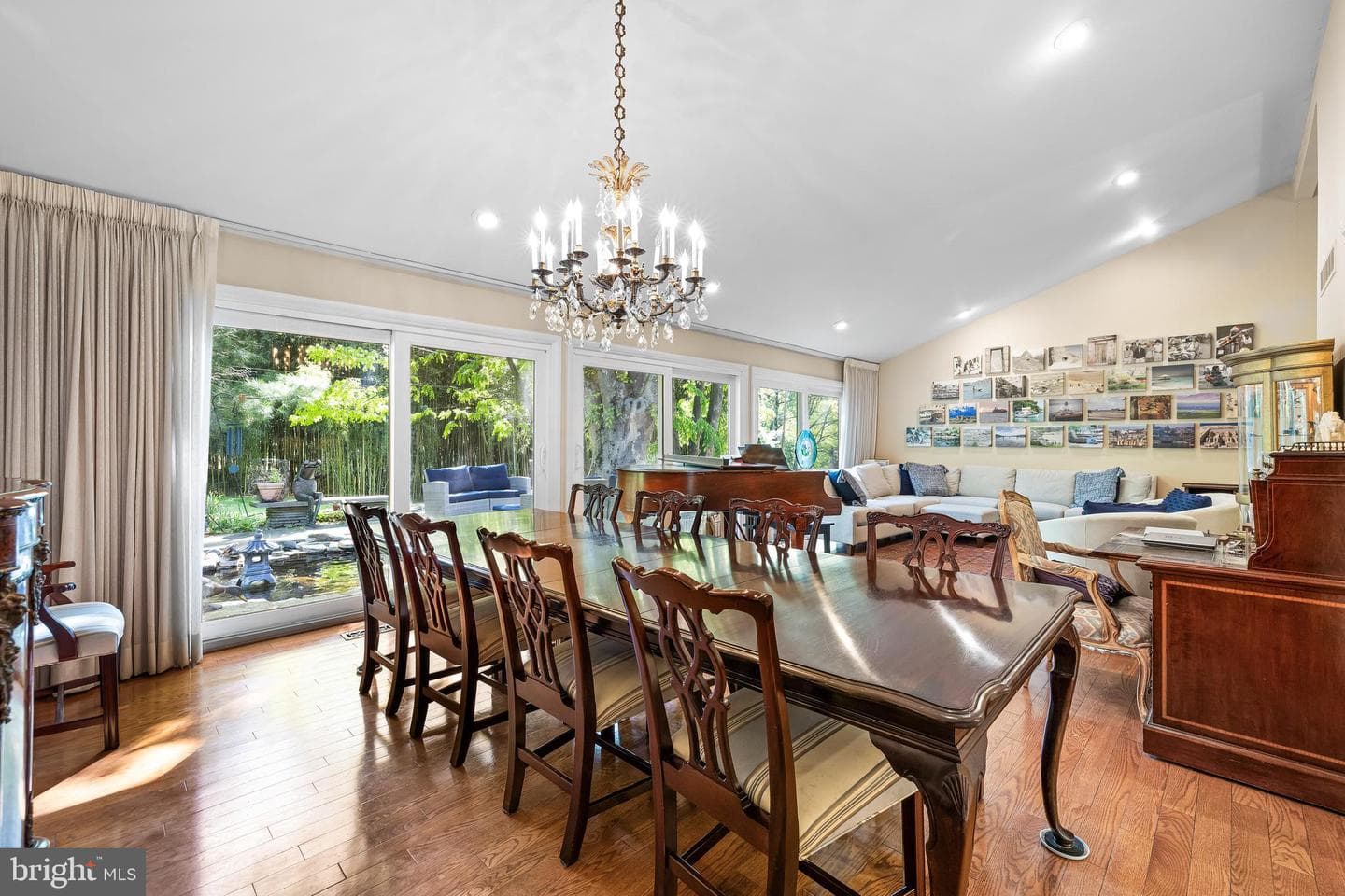 1 Springbriar Lane photo 11