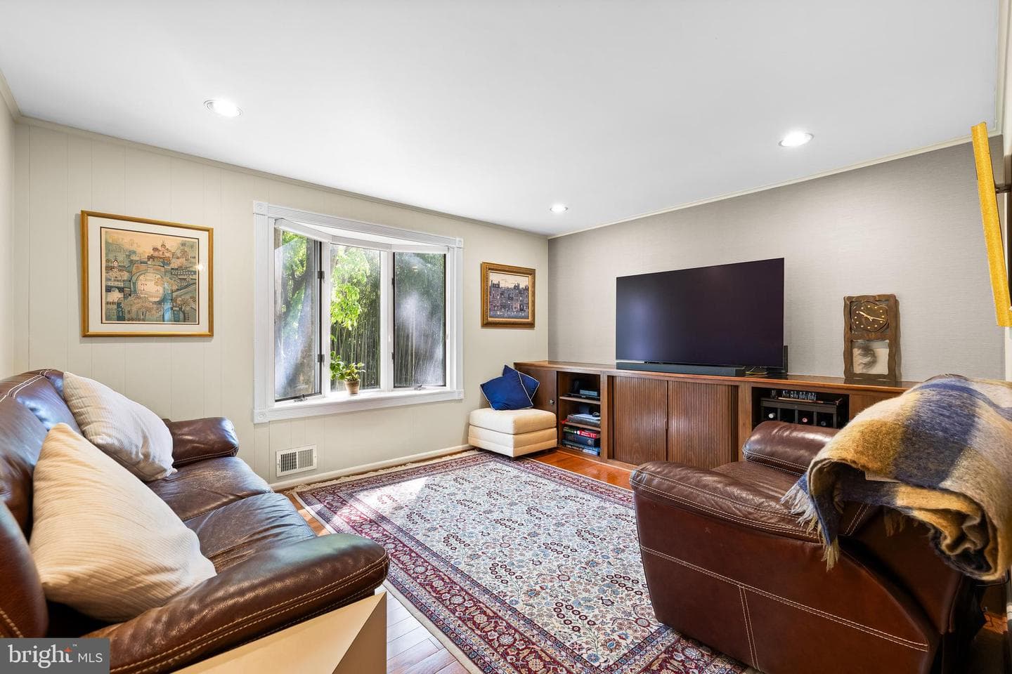 1 Springbriar Lane photo 18