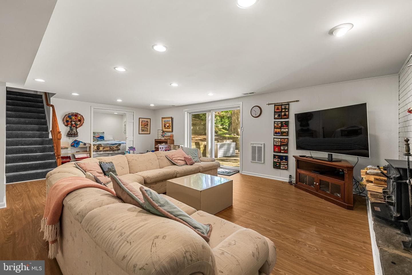 1 Springbriar Lane photo 30