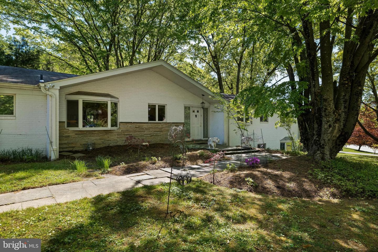 1 Springbriar Lane photo 4