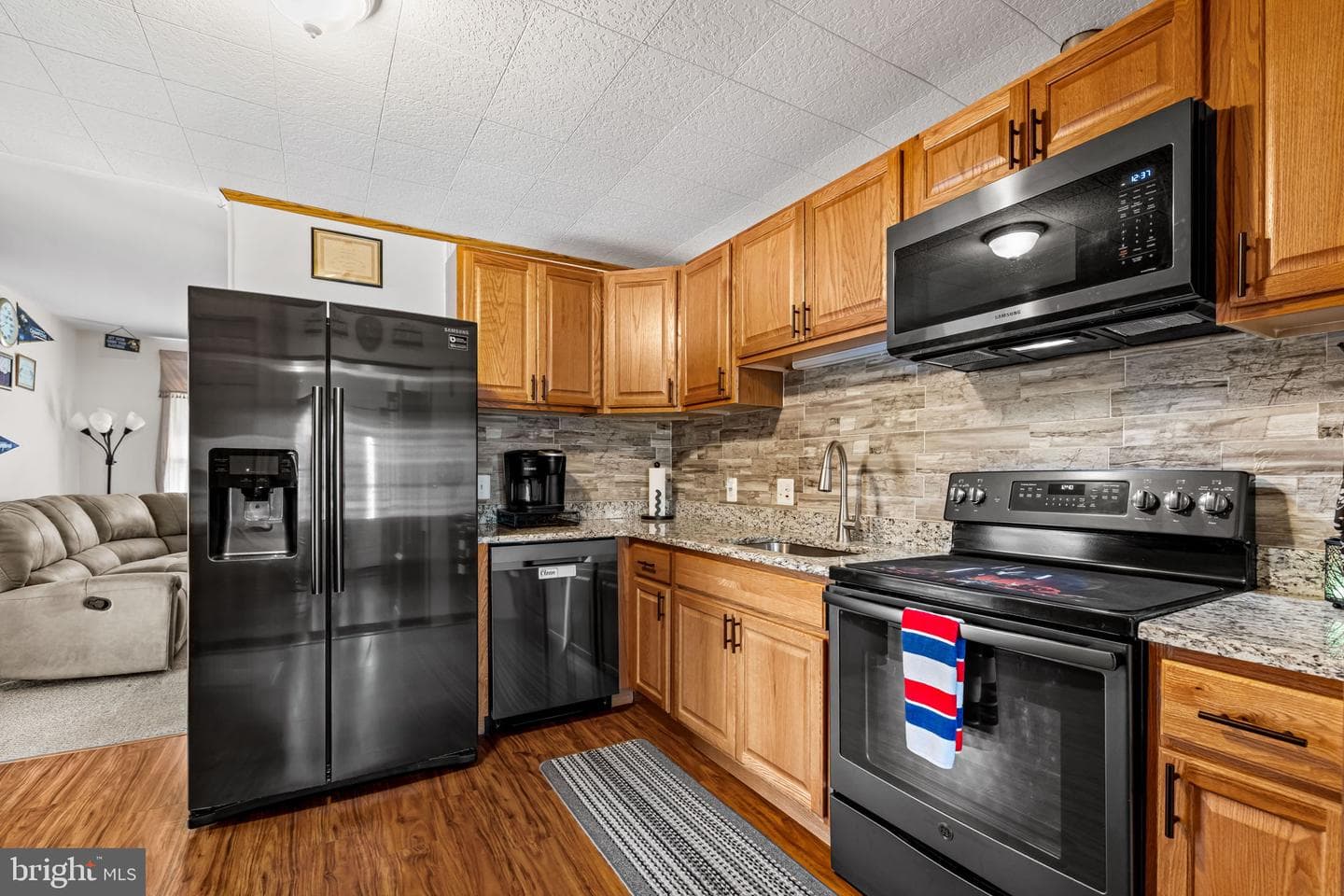 41 Dogwood Drive photo 3