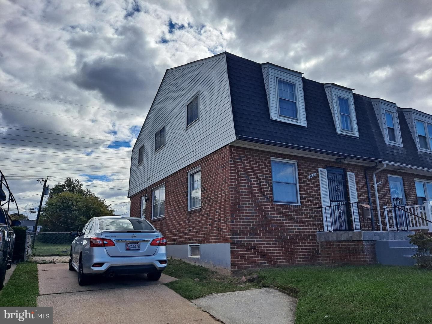 5663 Whitby Road photo 60