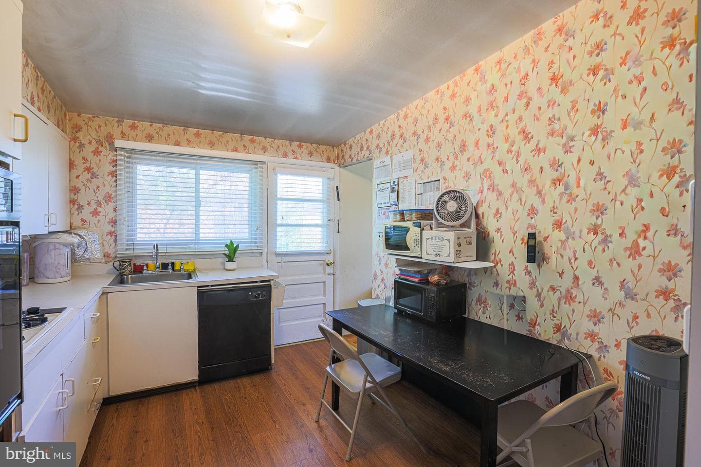 2451 Forest Green Road photo 16
