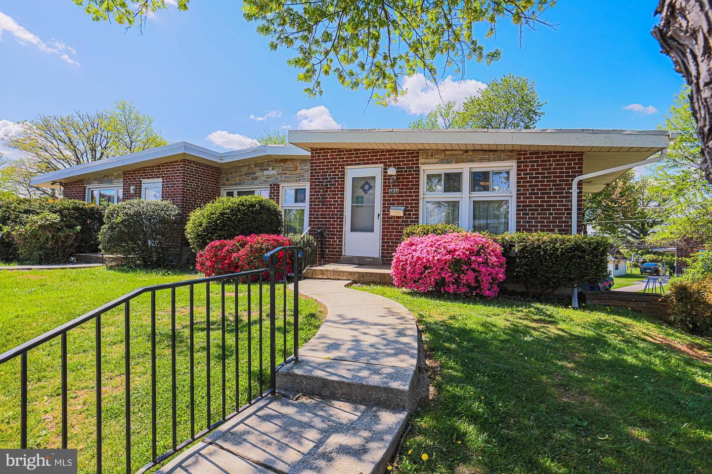 2451 Forest Green Road photo 2