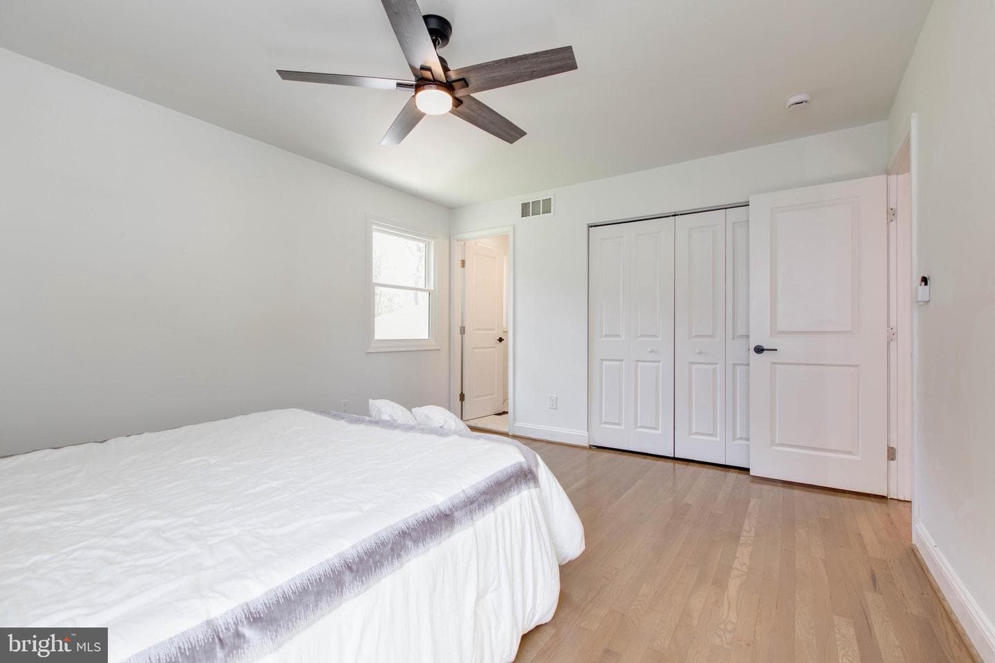 909 Farmstead Road photo 30