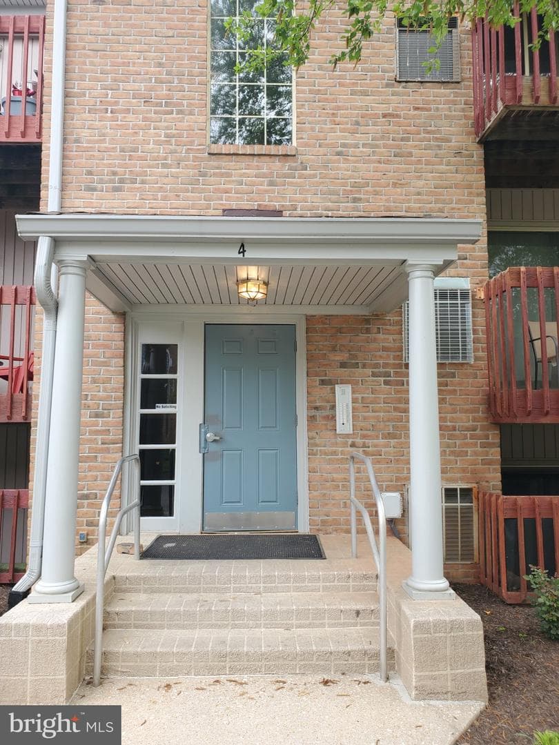 4 Banyan Wood Court #304, Essex