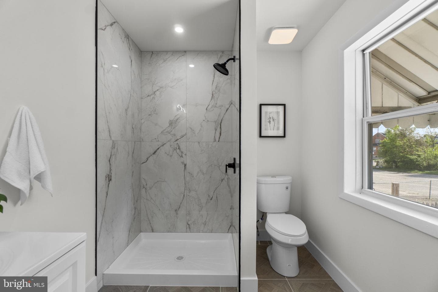 1229 North Avenue photo 16