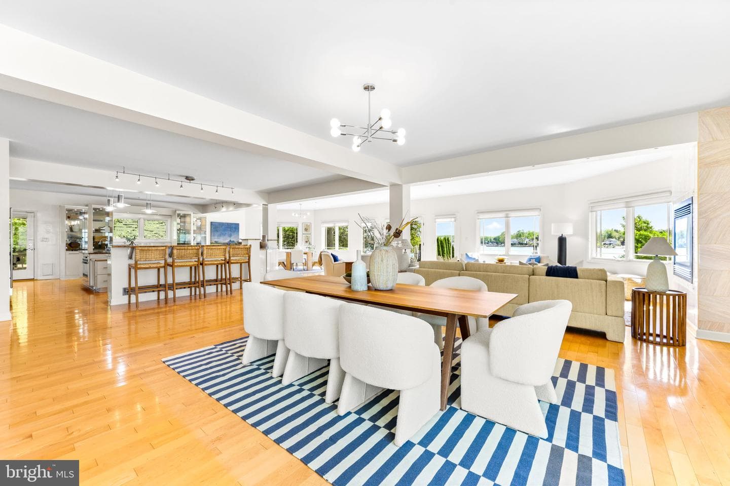 1501 Shore Road photo 9