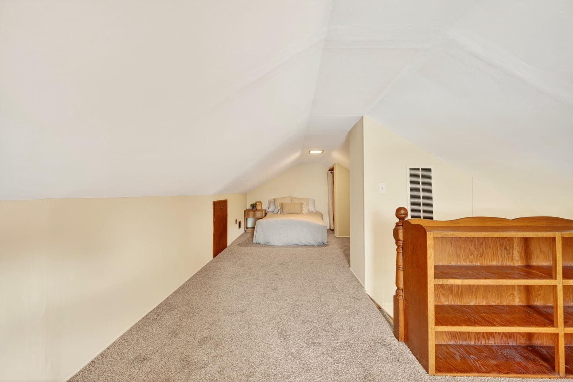 206 S Woodwell Road photo 25