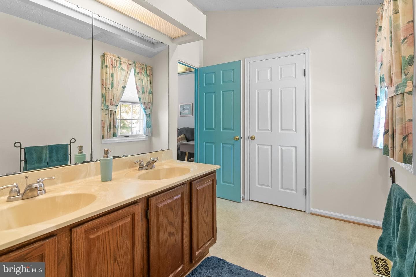 1130 Kingsbury Road photo 22