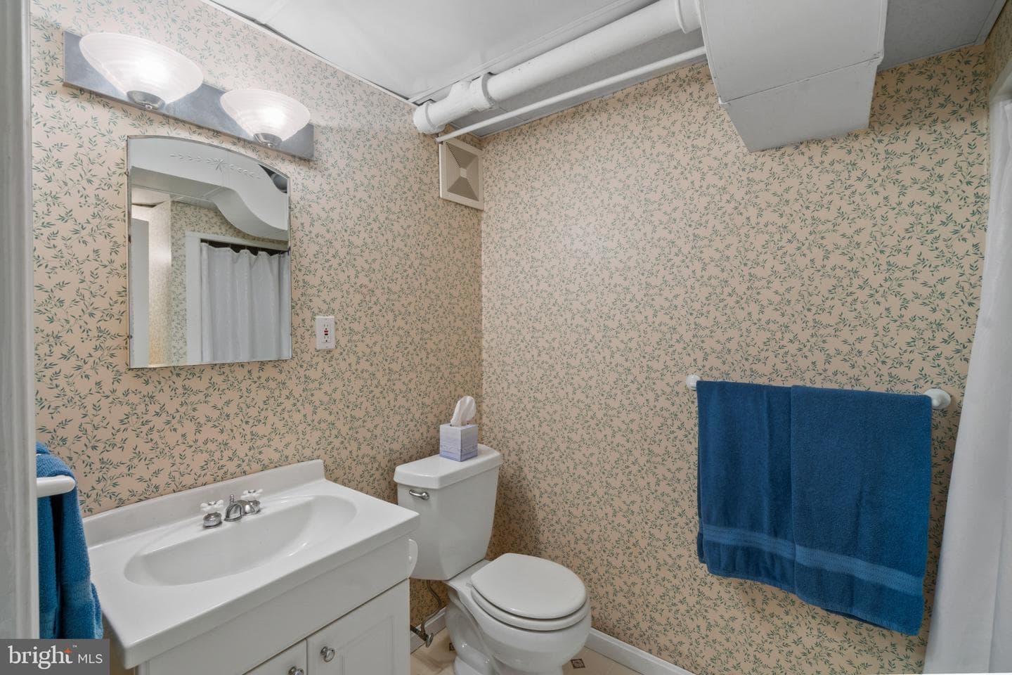 909 Weatherbee Road photo 46