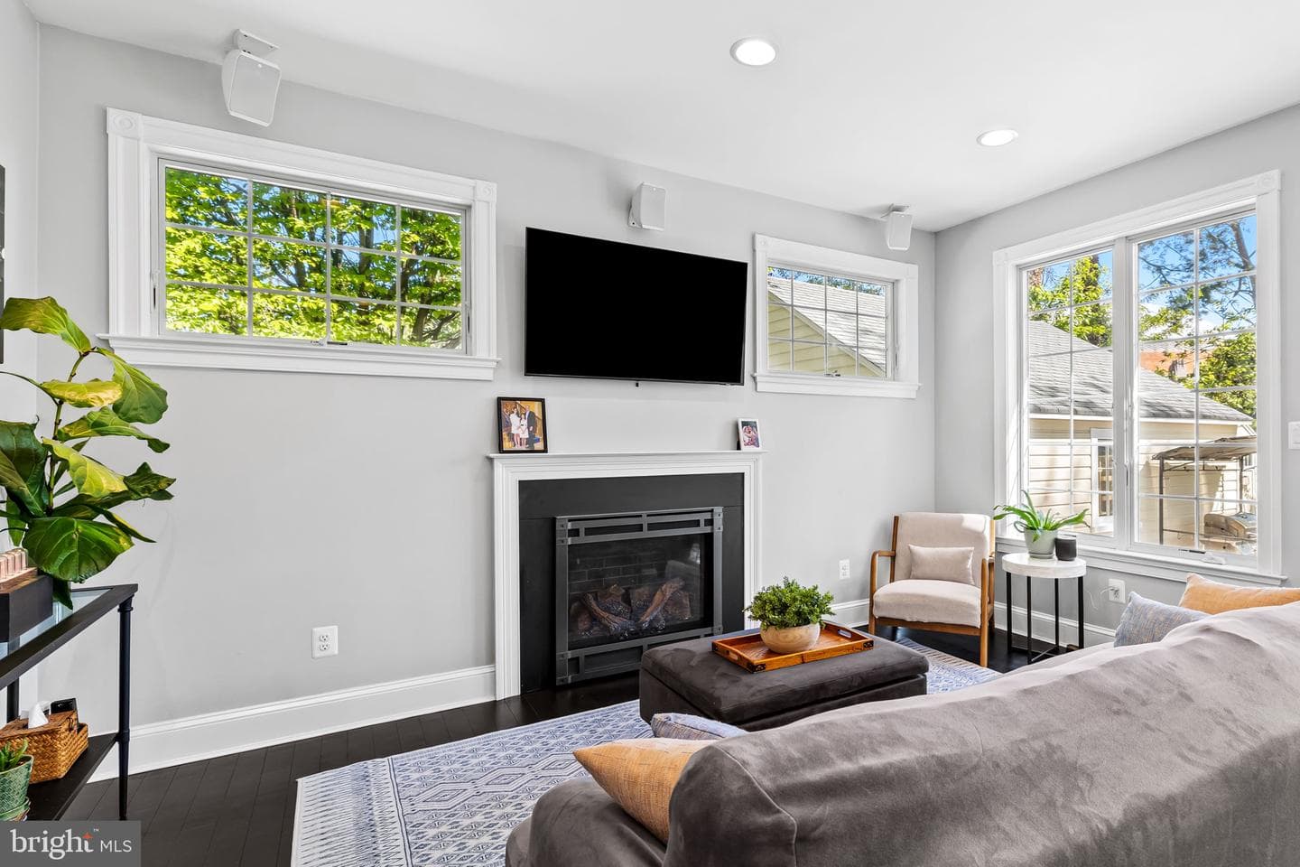 18 Beaumont Avenue photo 41