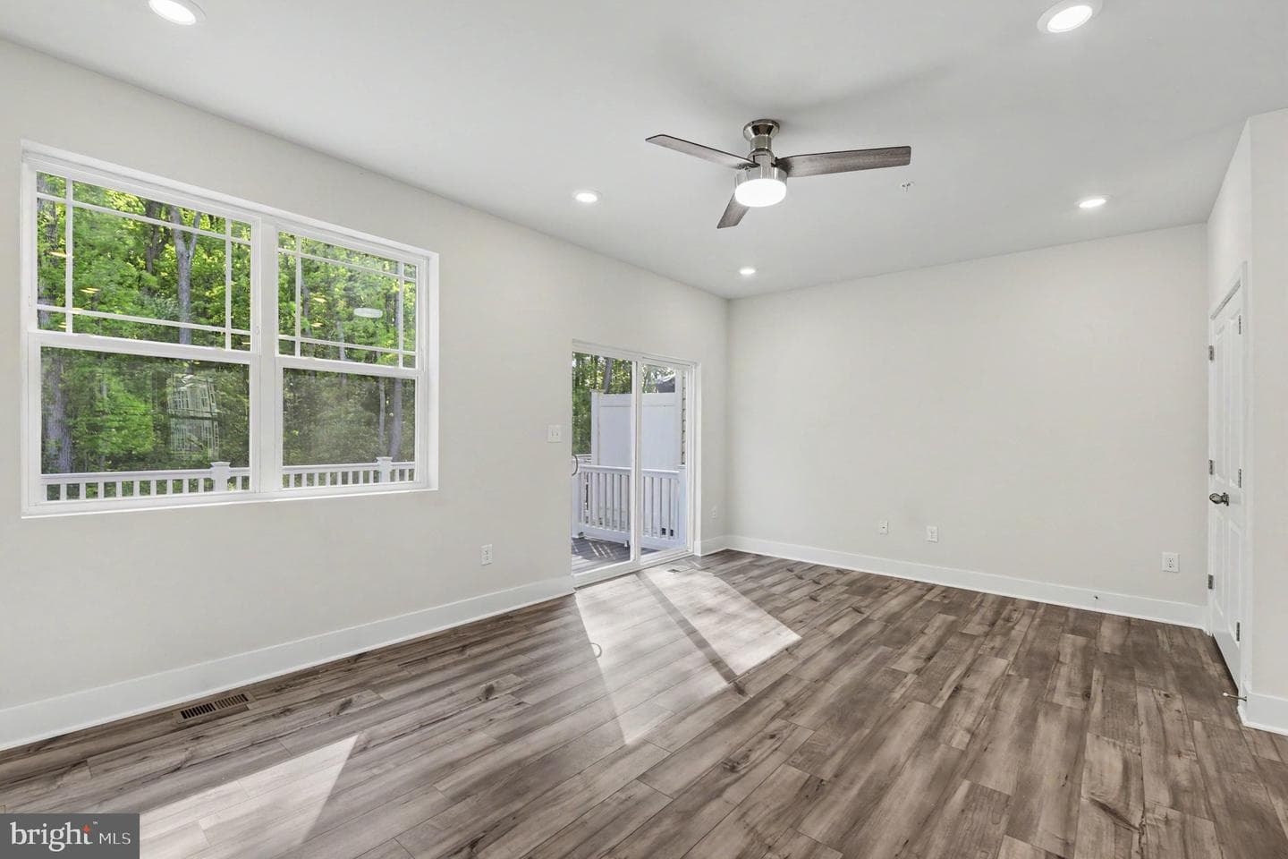 238 Waterstone Rd photo 19