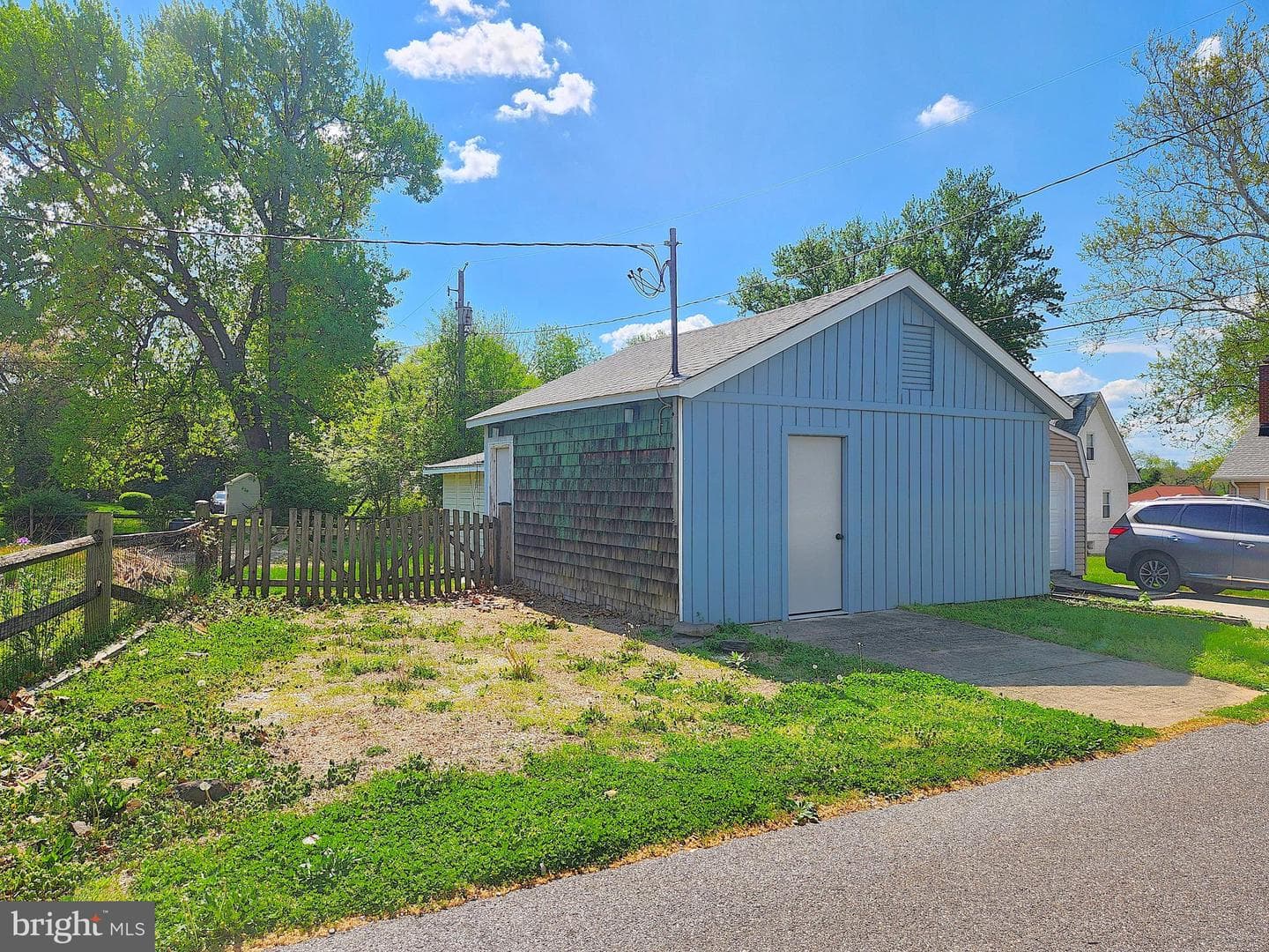 2008 Hillcrest Road photo 37
