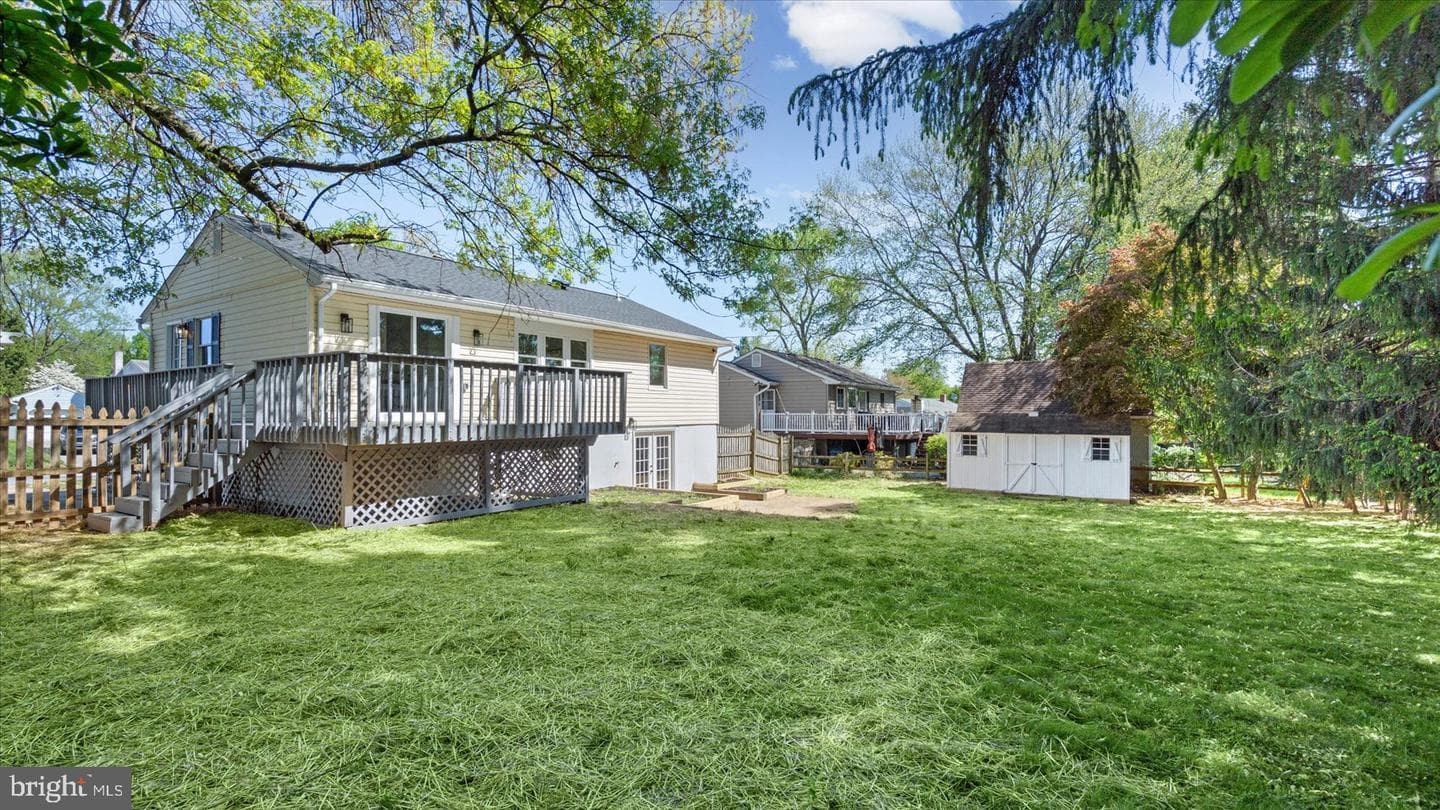 804 Suburbian Road photo 33