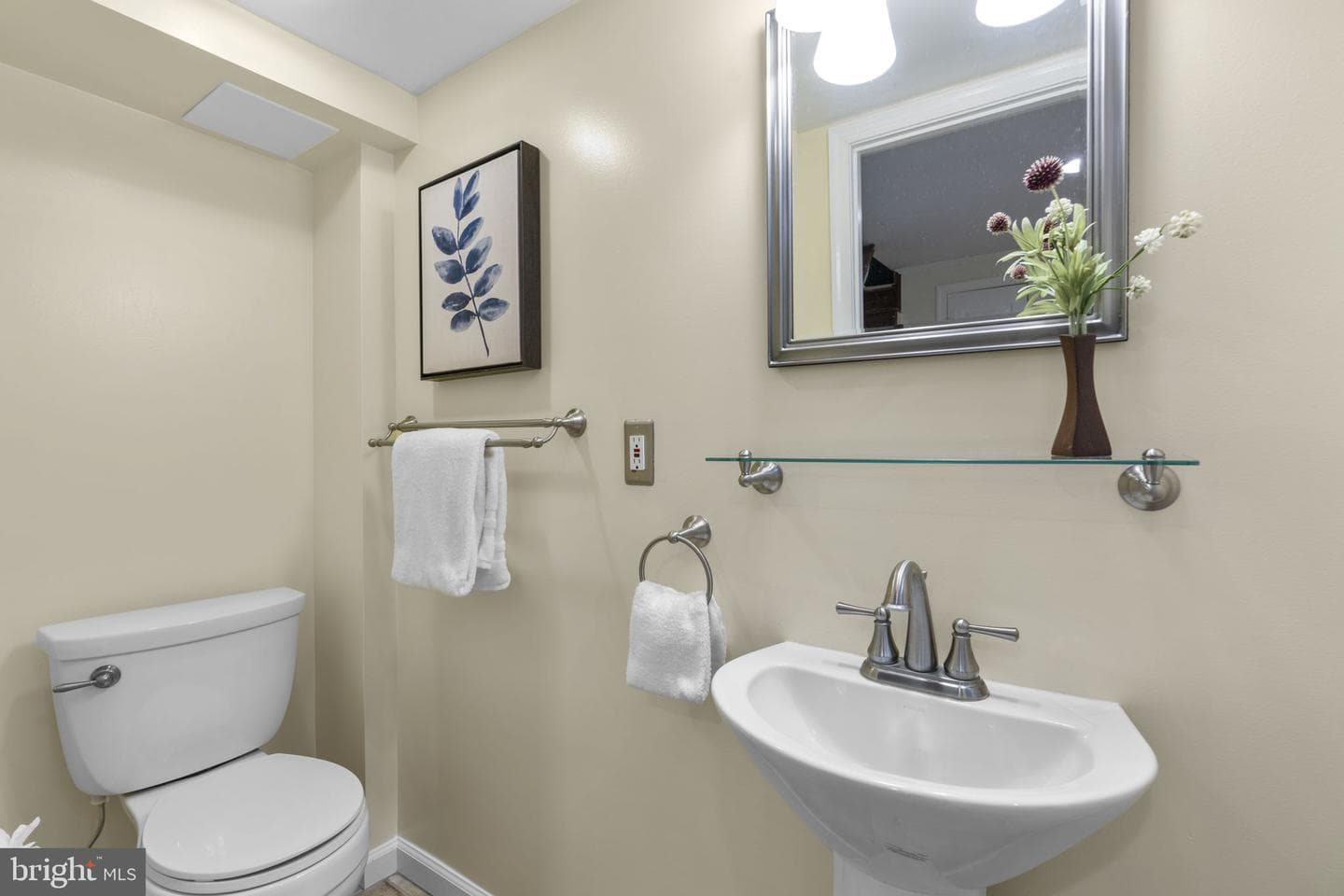28 Dunmore Road photo 32