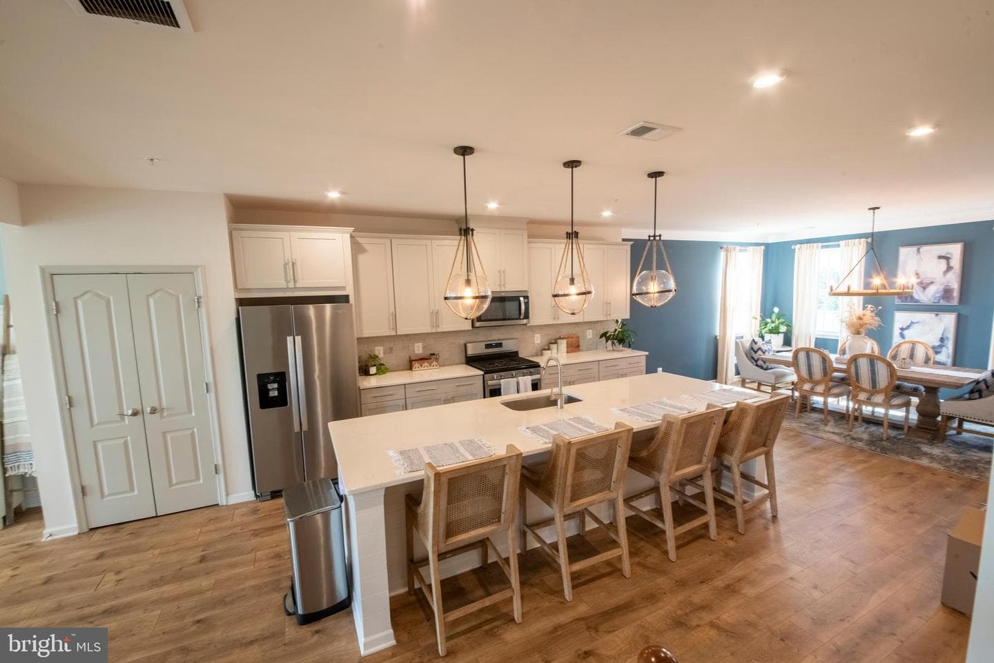 9453 James Macgowan Lane #428 photo 33