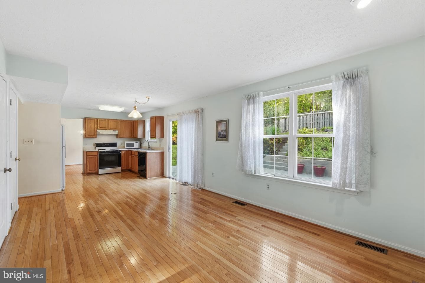 2208 Tall Pines Court photo 11
