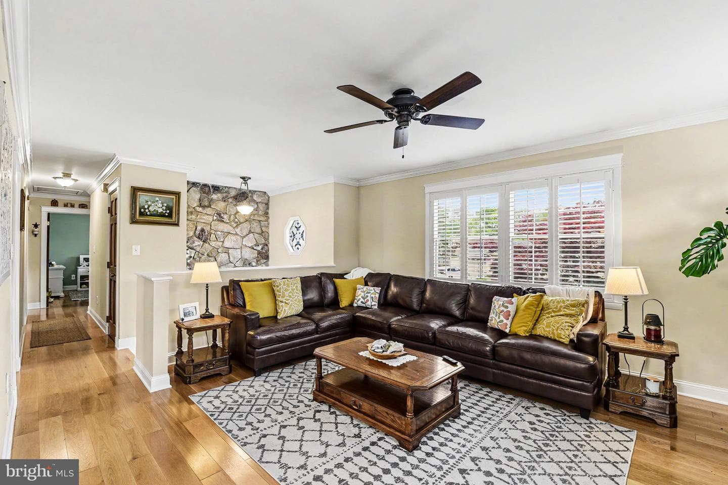 2513 Maple Road photo 3