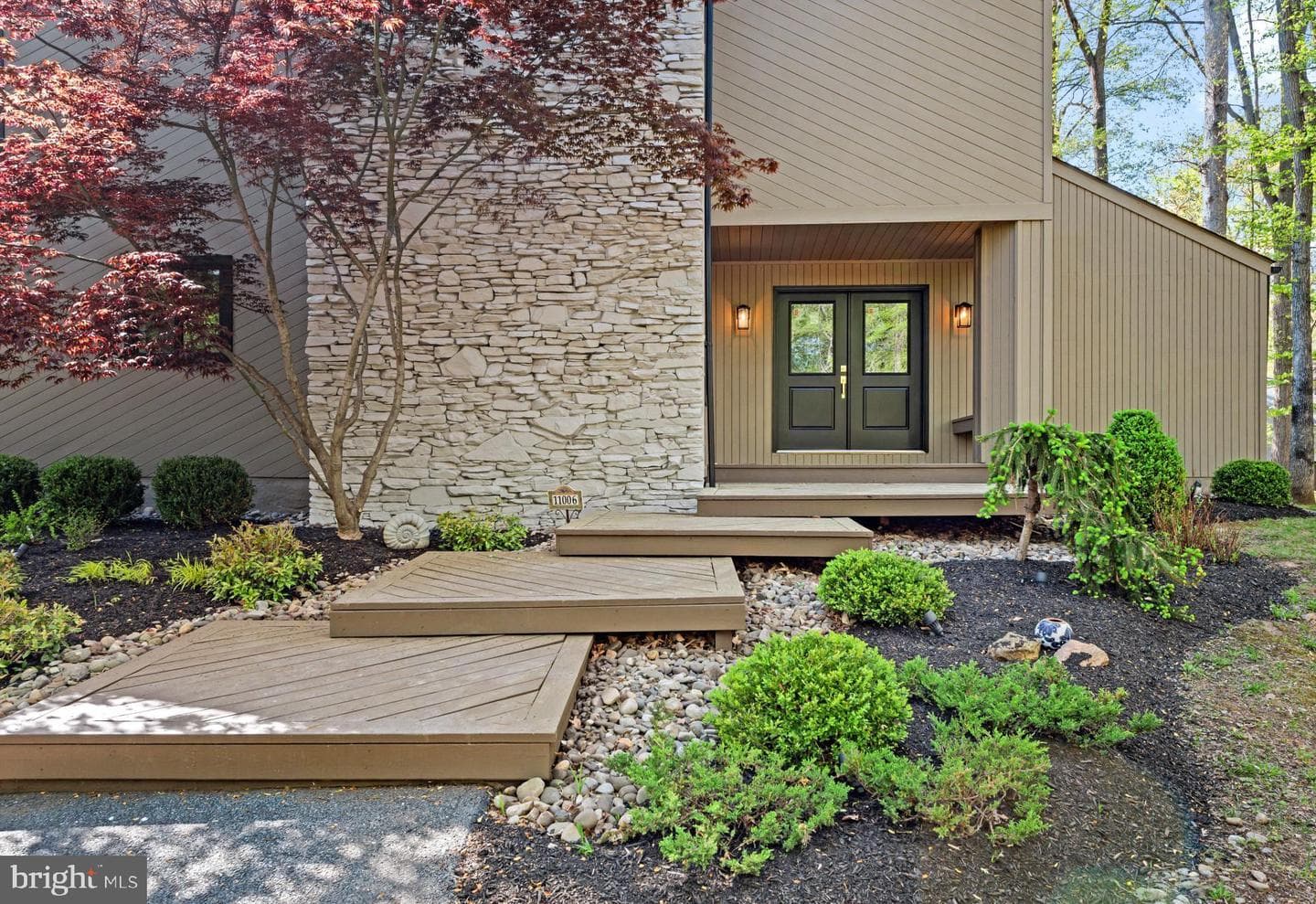 11006 Valley Heights Drive photo 2