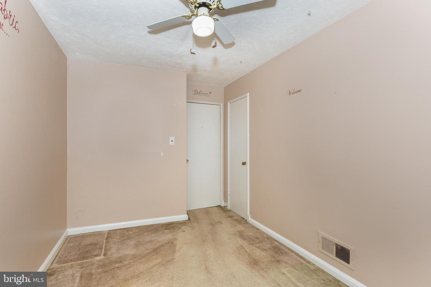 729 Aldworth Road photo 26