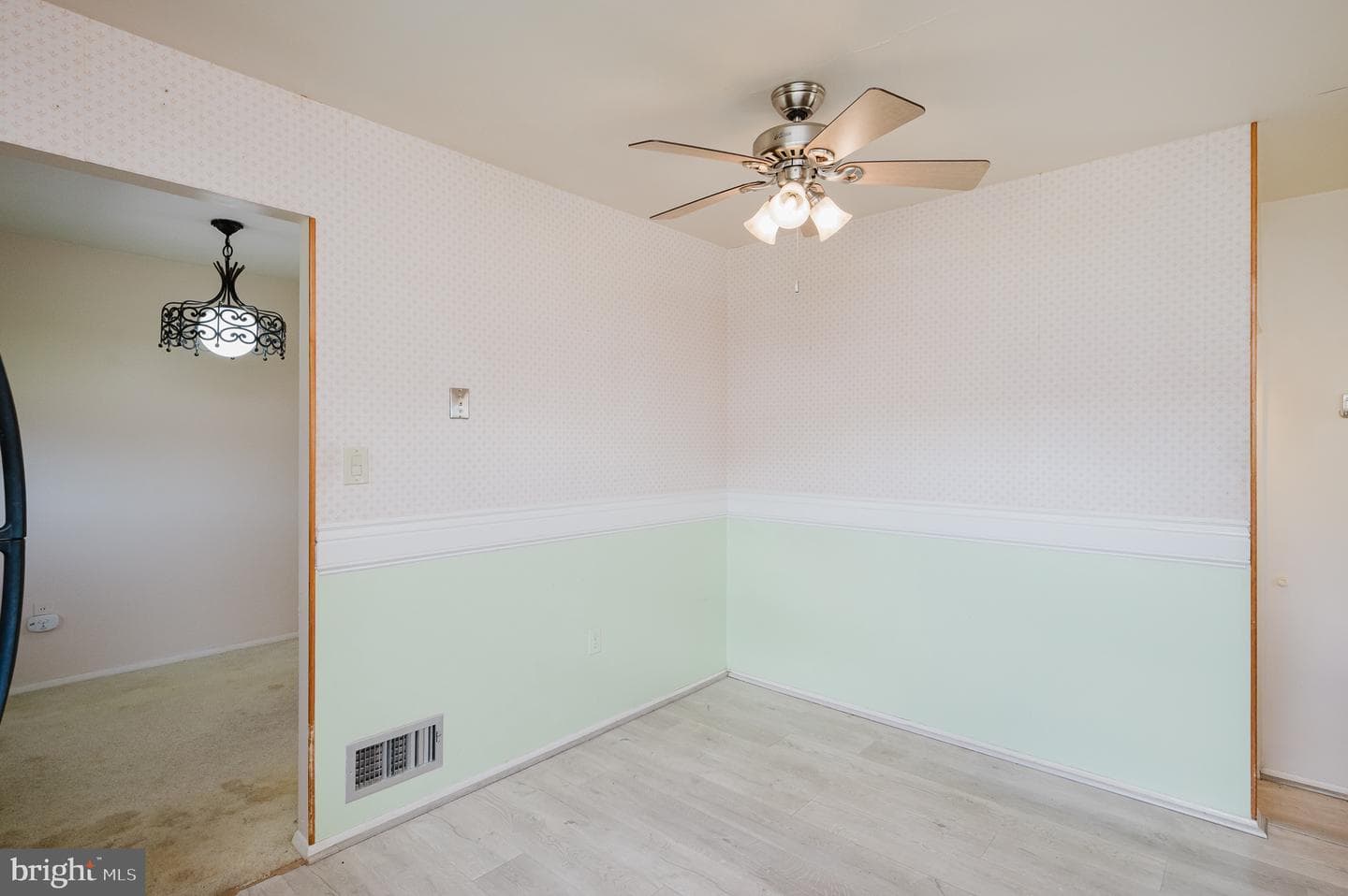 9649 Dundawan Road photo 10