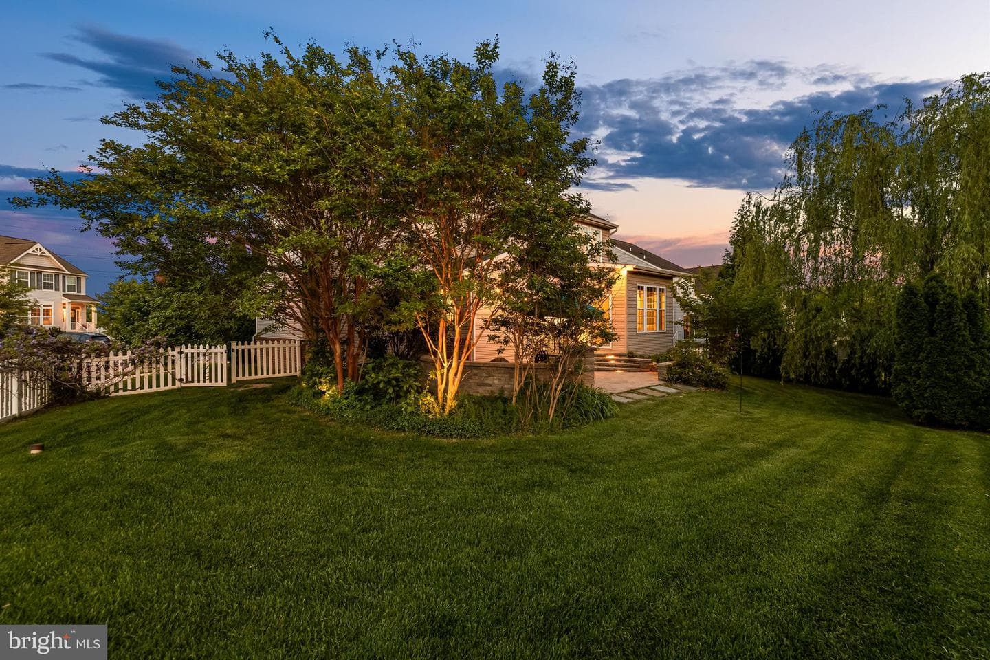 8888 Paddock Lane photo 64
