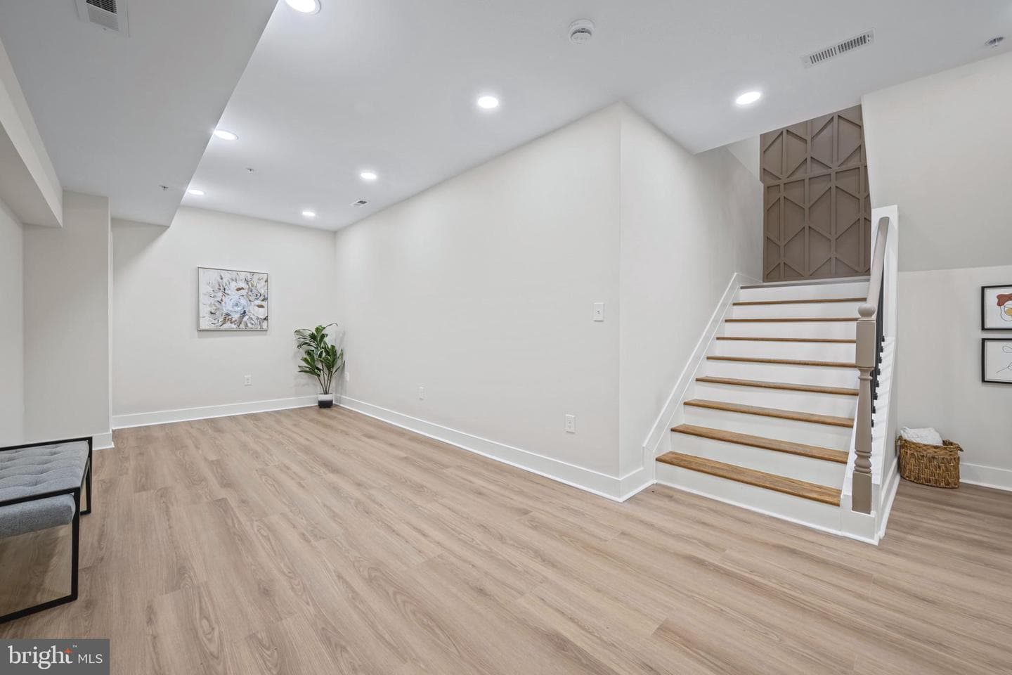 8620 Ellen Court photo 38