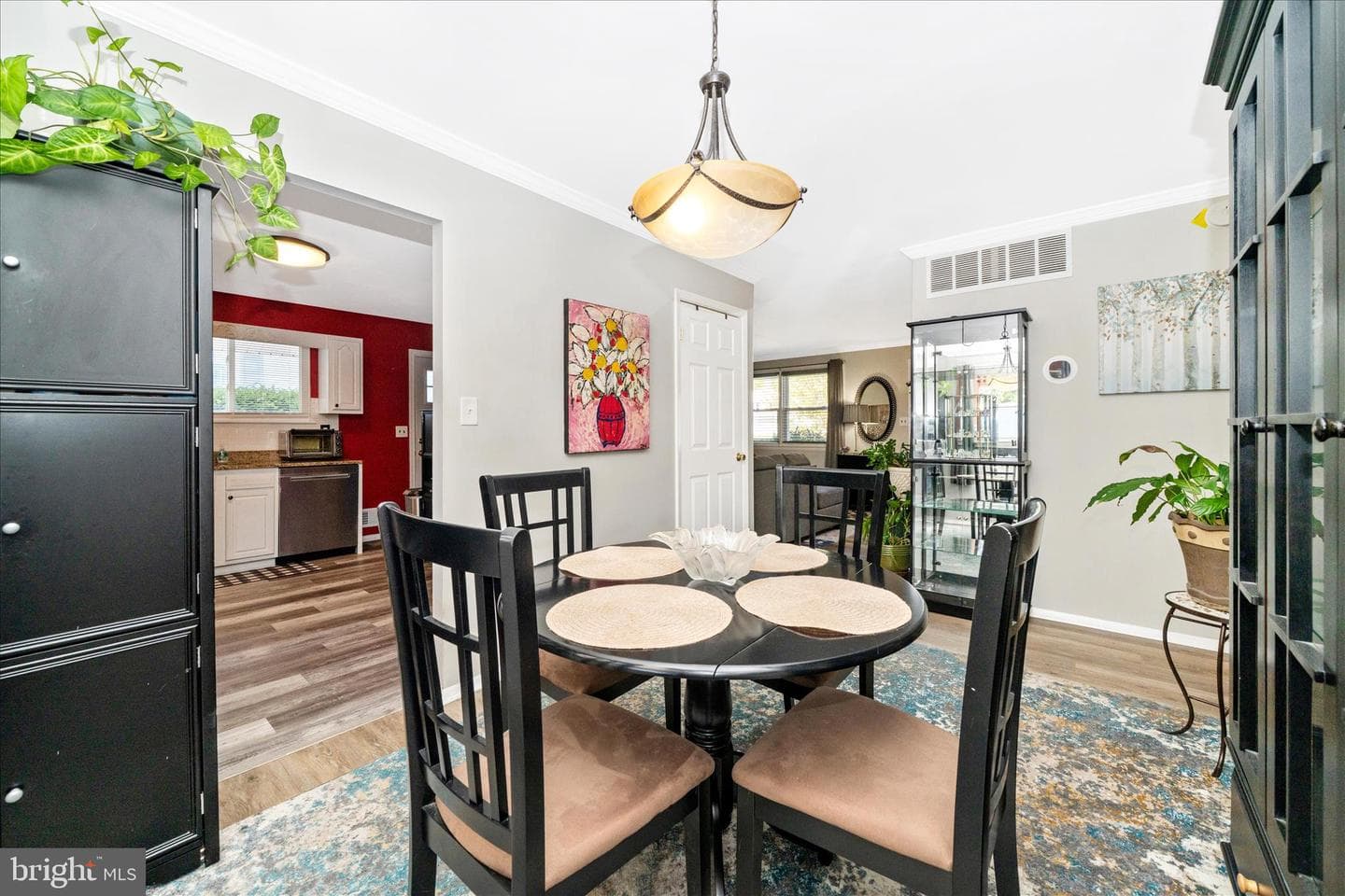 305 Glyndon Drive photo 10