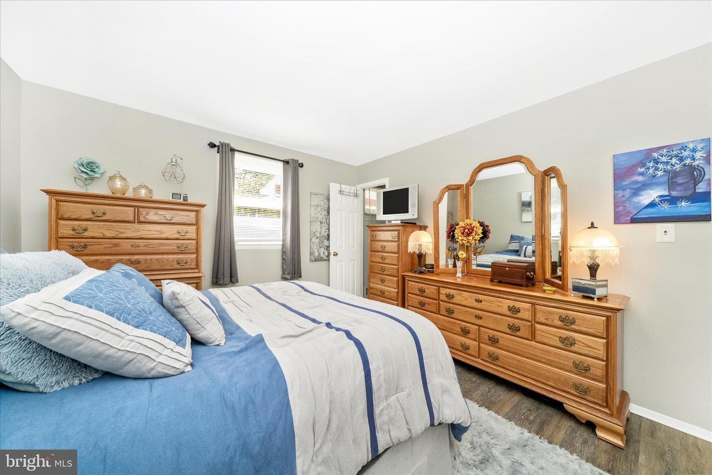 305 Glyndon Drive photo 17