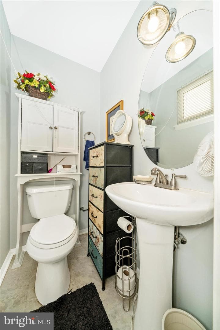 305 Glyndon Drive photo 20