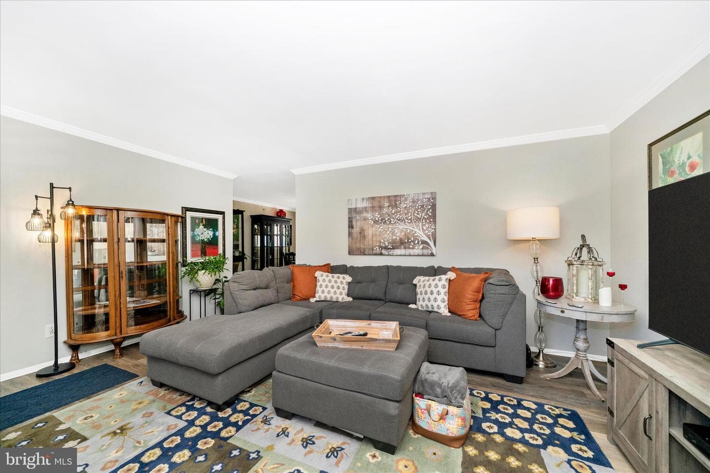 305 Glyndon Drive photo 6