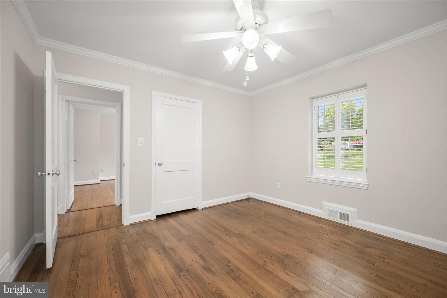 11 Seminole Avenue photo 25