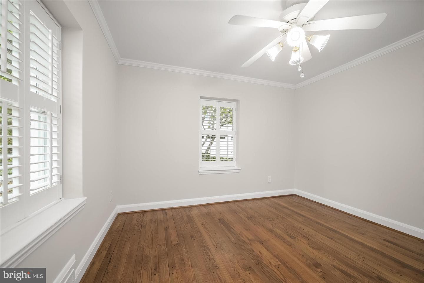11 Seminole Avenue photo 26