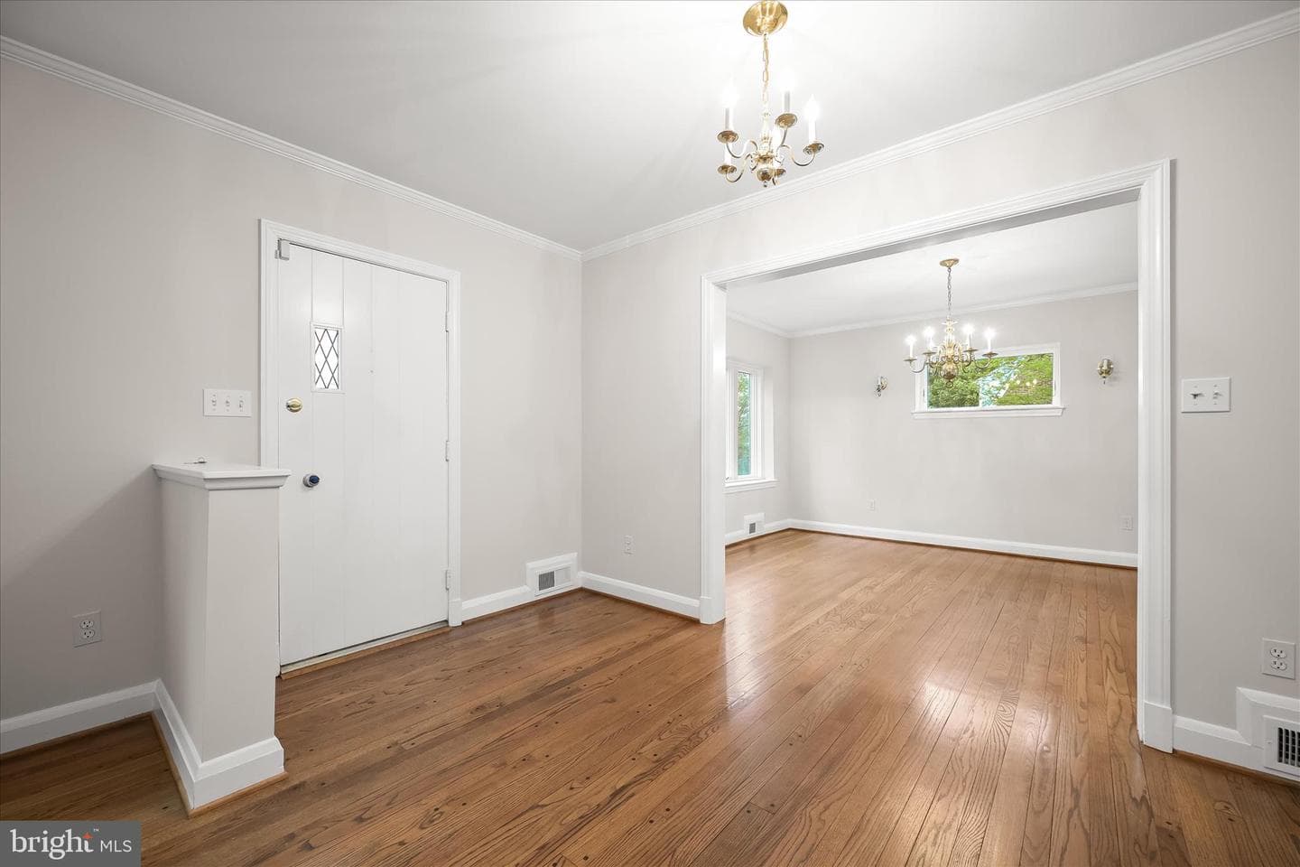 11 Seminole Avenue photo 5