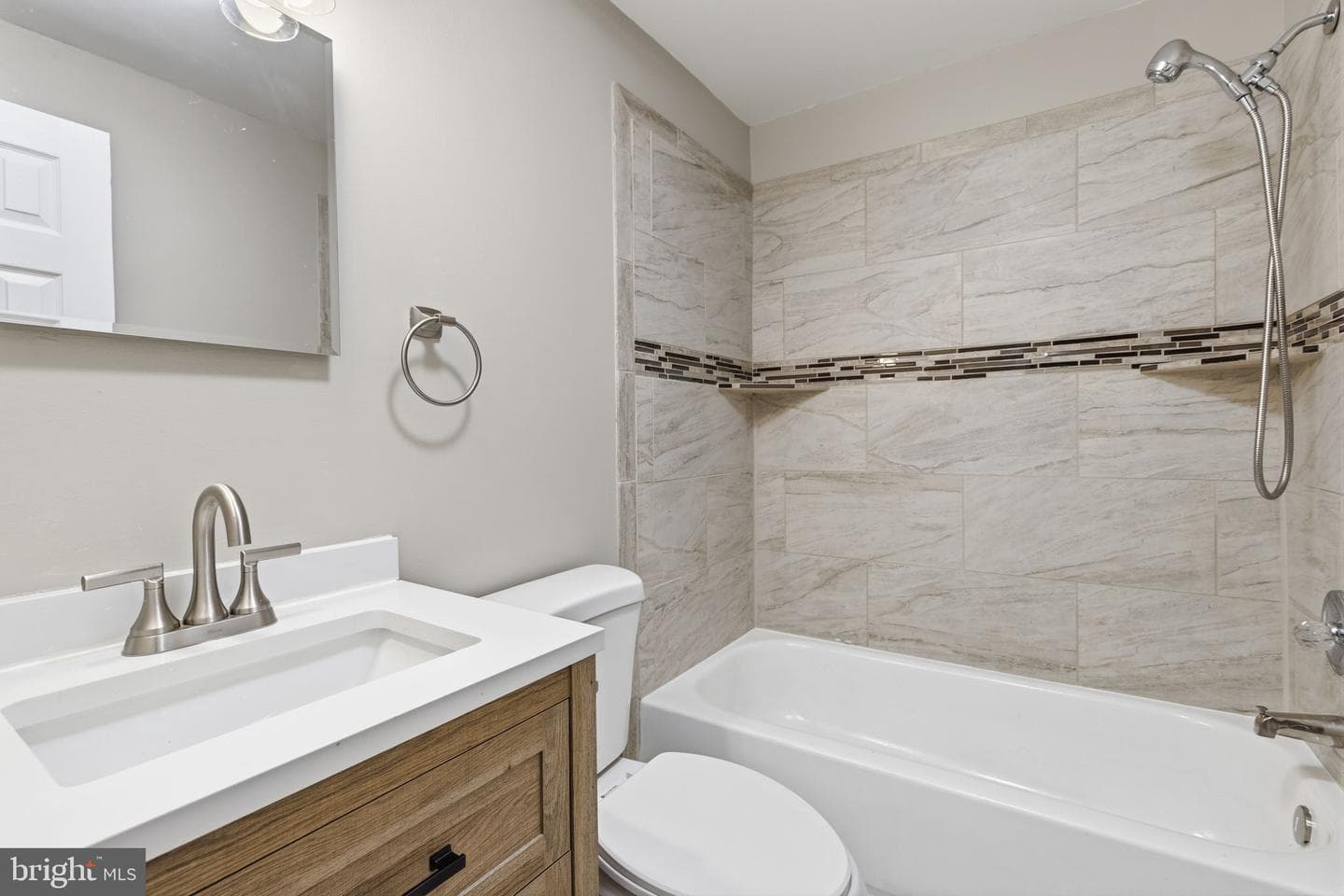 4 Consett Court #9b photo 16