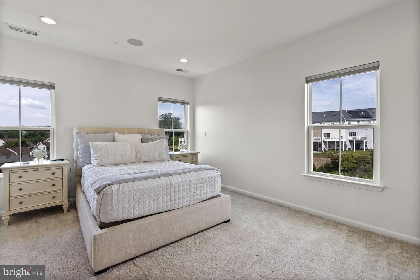 9614 Julia Lane photo 30