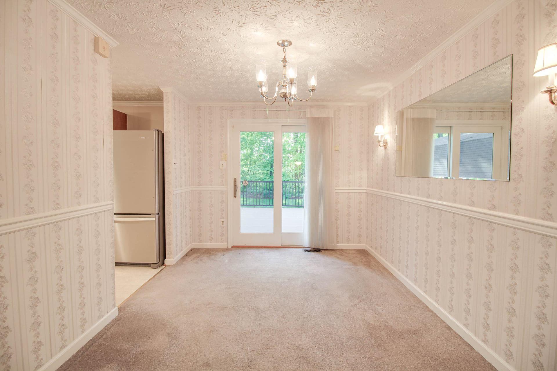 1010 Hilton Avenue photo 10