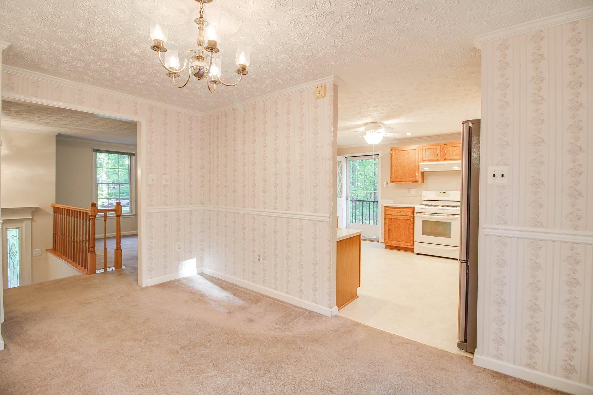 1010 Hilton Avenue photo 11