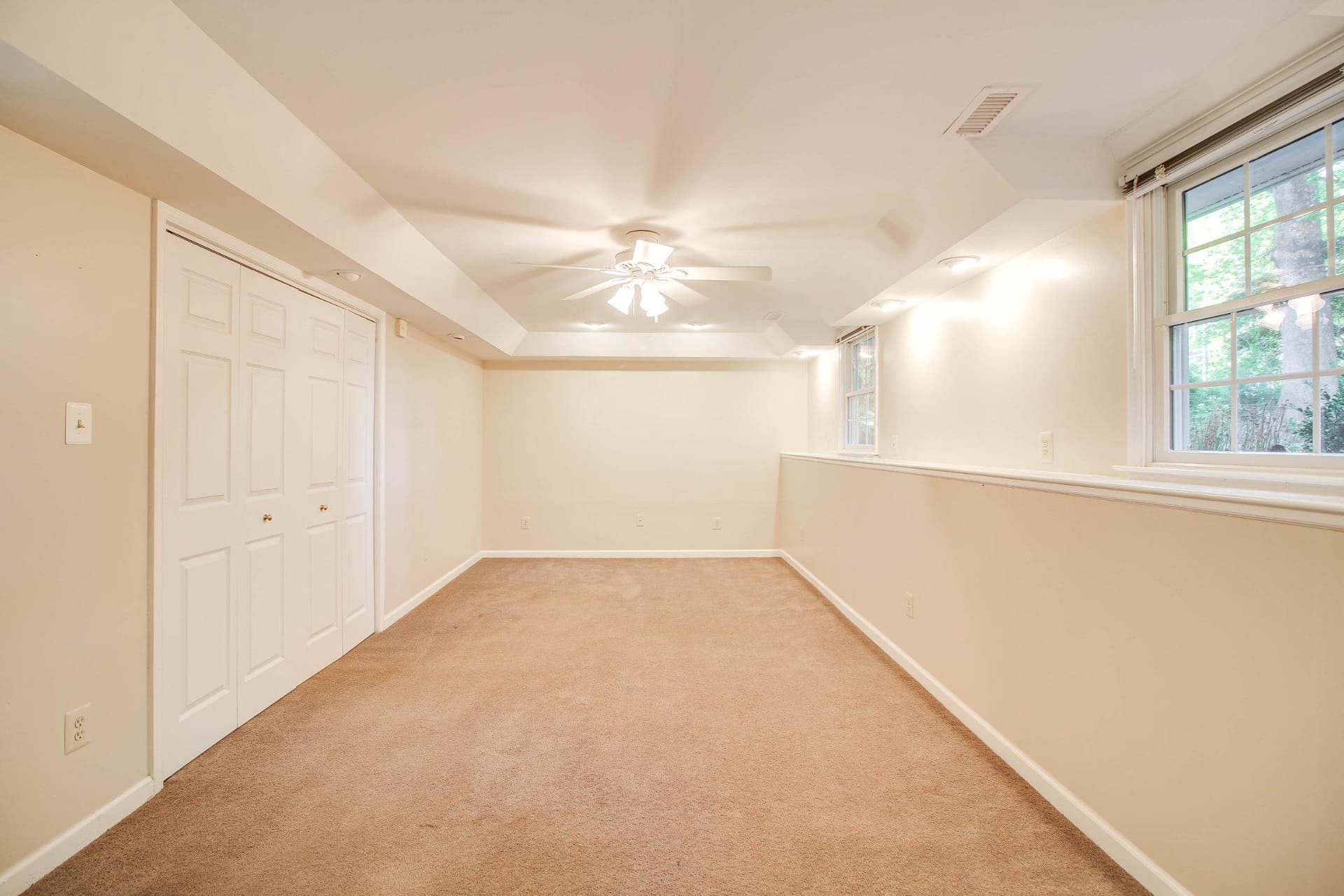 1010 Hilton Avenue photo 25