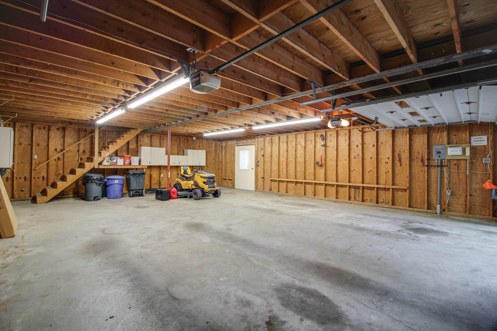 1010 Hilton Avenue photo 47